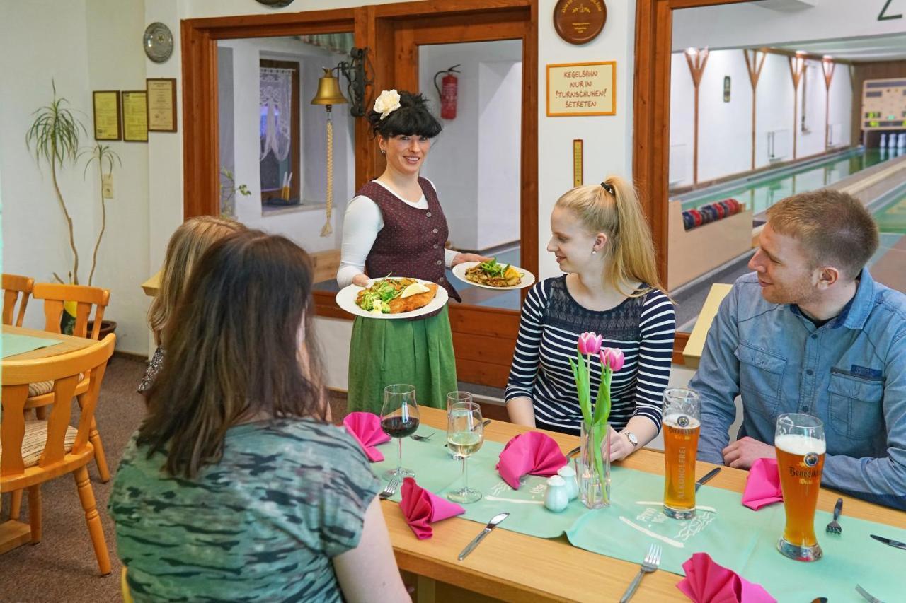 Hotel Gasthof Zum Walfisch Klingenthal Luaran gambar
