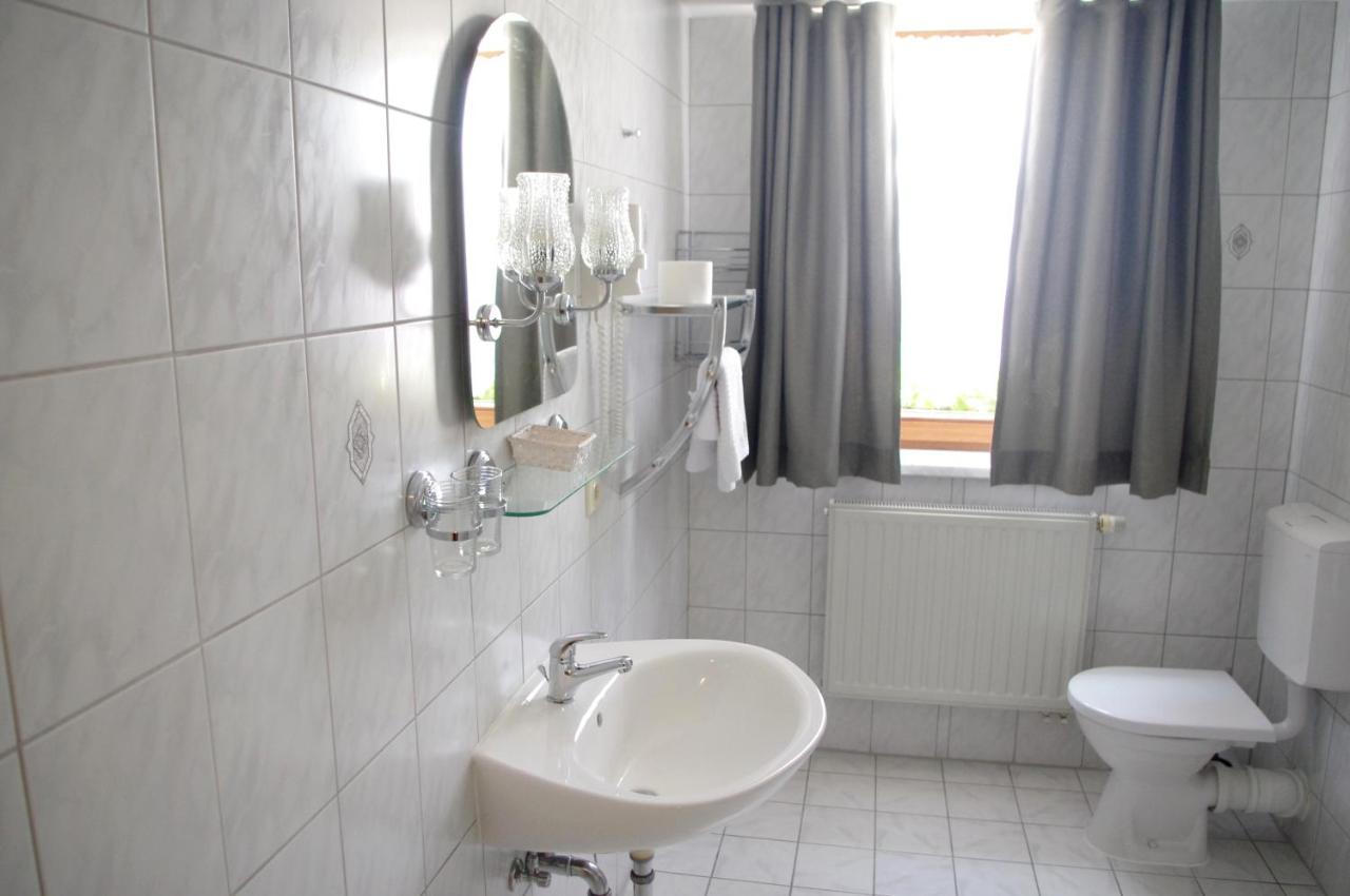 Hotel Gasthof Zum Walfisch Klingenthal Luaran gambar